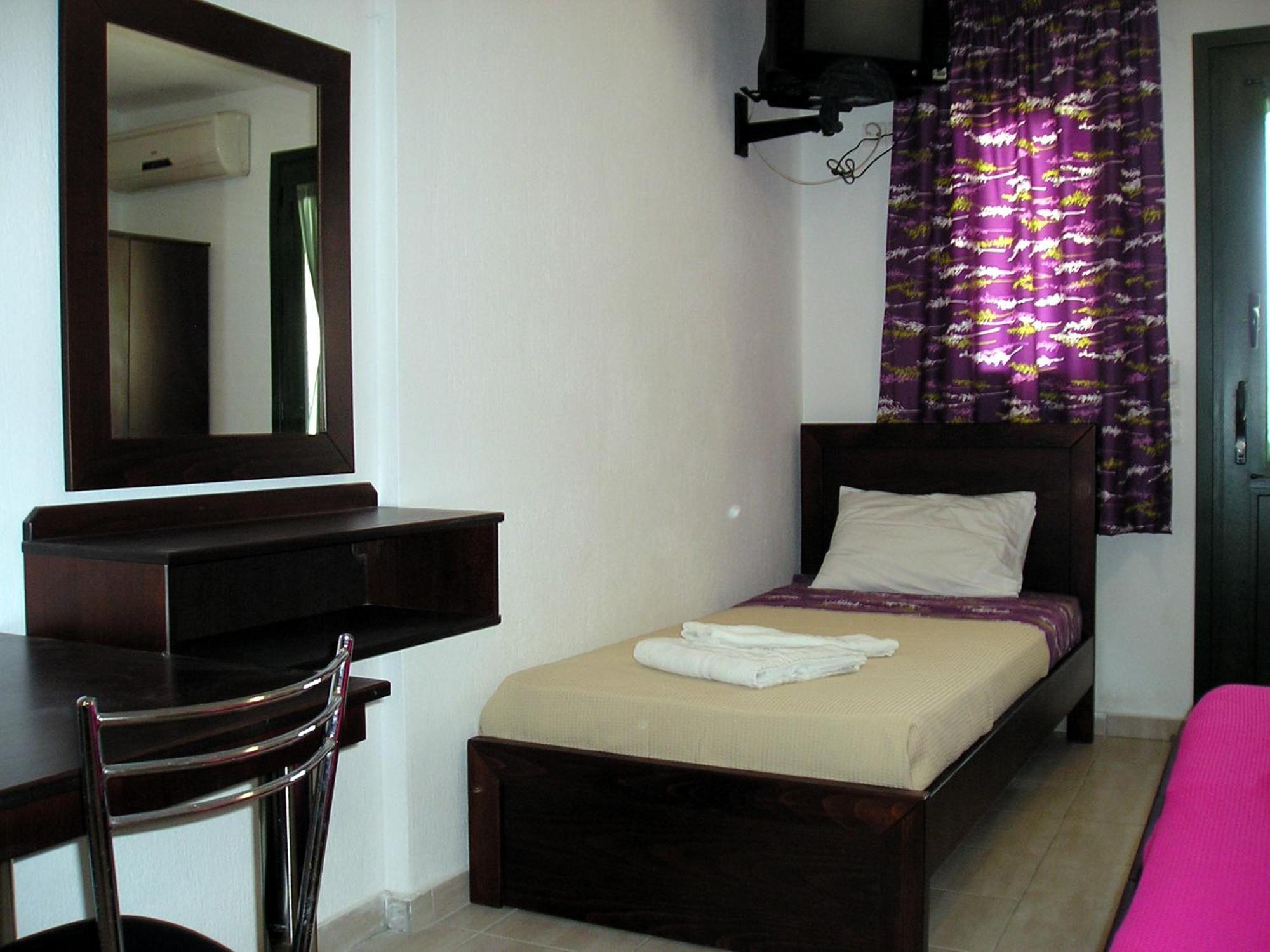 Golden Beach Inn Chrysi Ammoudia ห้อง รูปภาพ